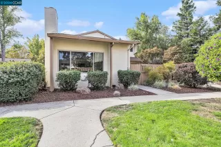 Photo #2: 41078555 Listing