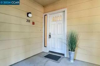 Photo #2: 41078702 Listing