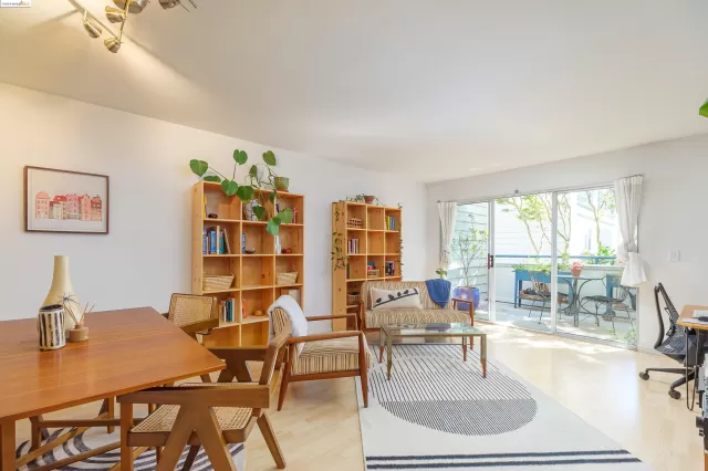 MLS: 41078797 Condo For Sale