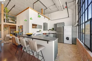 Photo #5: 41078844 Listing