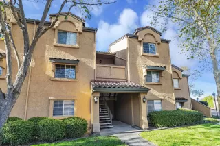 Photo #2: 41078892 Listing