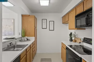 Photo #6: 41079038 Listing