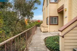 Photo #2: 41079210 Listing