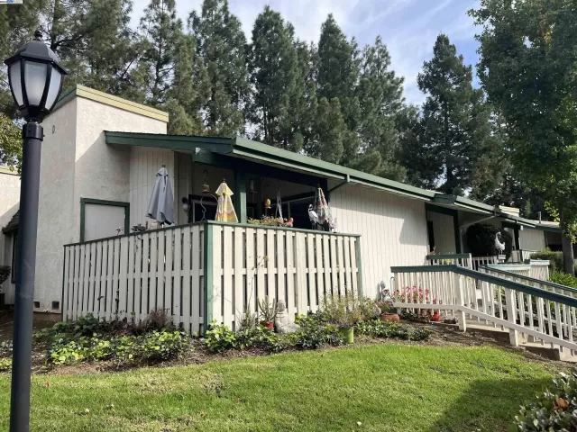 MLS: 41079360 Condo For Sale