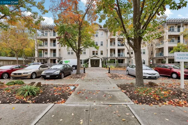 MLS: 41079535 Condo For Sale