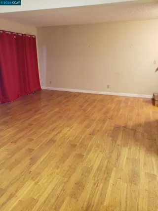 Photo #4: 41079583 Listing