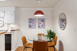 Photo #4: 41079618 Listing