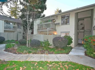 More Details about MLS # 41079772 : 1251 HOMESTEAD AVE # 161