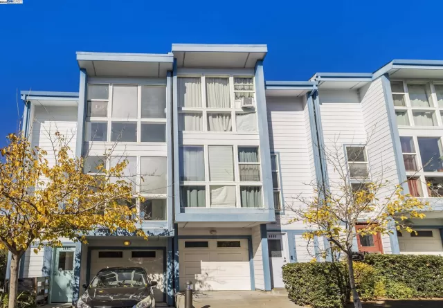 MLS: 41079846 Condo For Sale