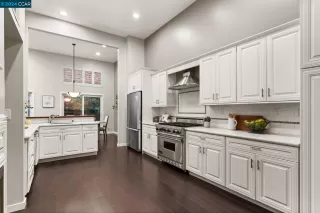 Photo #5: 41079869 Listing