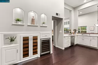 Photo #6: 41079869 Listing