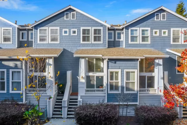 MLS: 41079880 Condo For Sale