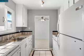 Photo #2: 41080004 Listing