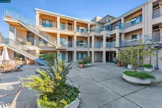 Photo #5: 41080104 Listing