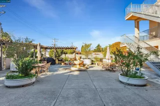 Photo #6: 41080104 Listing