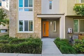 More Details about MLS # 41080142 : 3475 VERTEX WAY