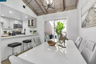 Photo #5: 41080431 Listing 