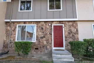 More Details about MLS # 41080462 : 3686 CARRIGAN CMN