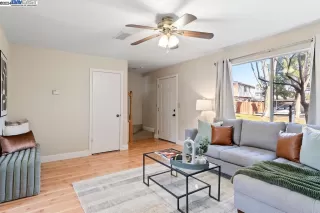 Photo #4: 41080462 Listing