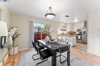 Photo #5: 41080462 Listing