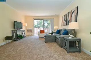 Photo #2: 41080514 Listing