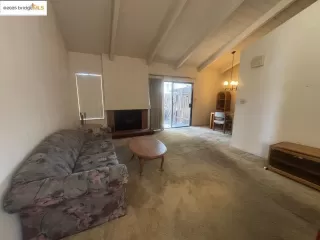 Photo #3: 41080570 Listing