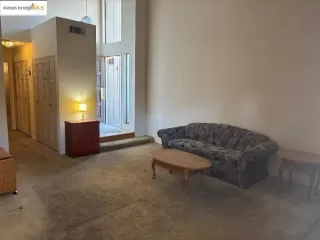 Photo #5: 41080570 Listing