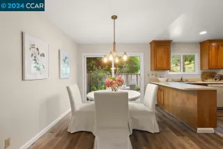 Photo #5: 41080586 Listing 