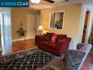 Photo #2: 41080642 Listing 