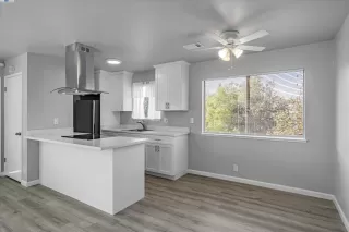 Photo #3: 41080654 Listing 