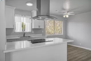 Photo #5: 41080654 Listing 