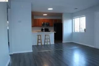 Photo #1: 41080694 Listing