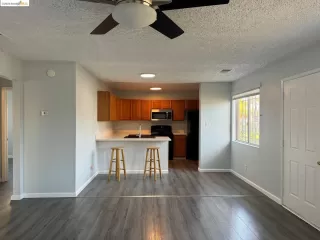 Photo #3: 41080694 Listing