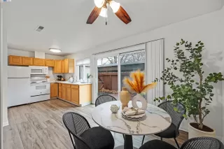 Photo #5: 41080787 Listing 