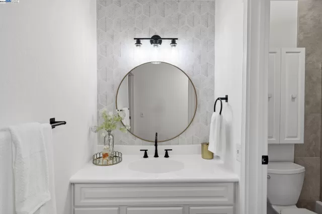 MLS: 41080809 Condo For Sale