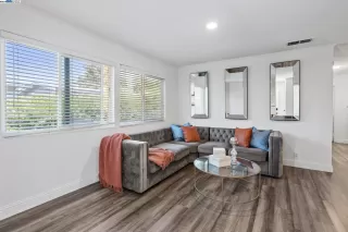 Photo #1: 41080809 Listing