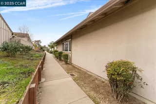 Photo #3: 41080873 Listing