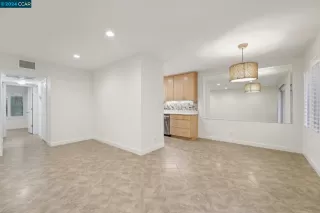 Photo #6: 41080920 Listing 