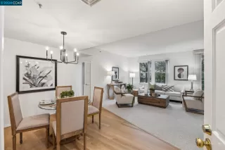 Photo #5: 41080929 Listing