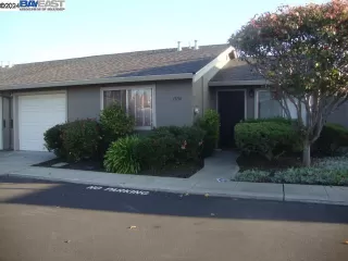 Photo #2: 41080957 Listing