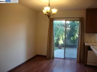 Photo #3: 41080957 Listing