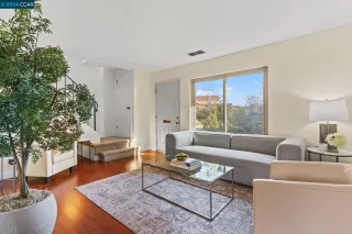 Photo #4: 41081159 Listing