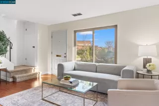 Photo #5: 41081159 Listing