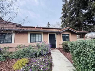 More Details about MLS # 41081383 : 2604 GREAT ARBOR WAY # 61
