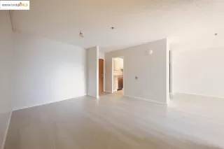 Photo #6: 41081517 Listing