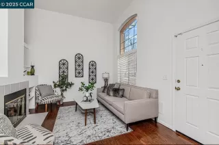 Photo #6: 41081601 Listing 