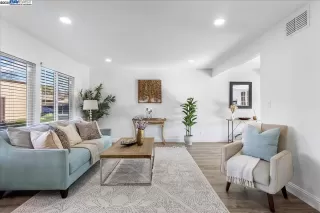 Photo #3: 41081739 Listing