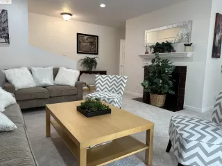 Photo #5: 41081759 Listing