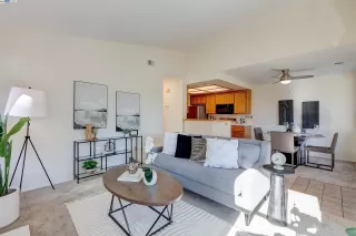 Photo #4: 41081819 Listing