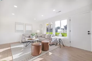 Photo #4: 41081844 Listing